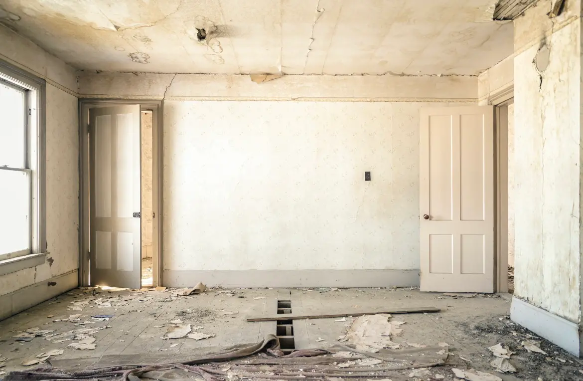 Waste disposal crew managing a cleanout project in Crystal City